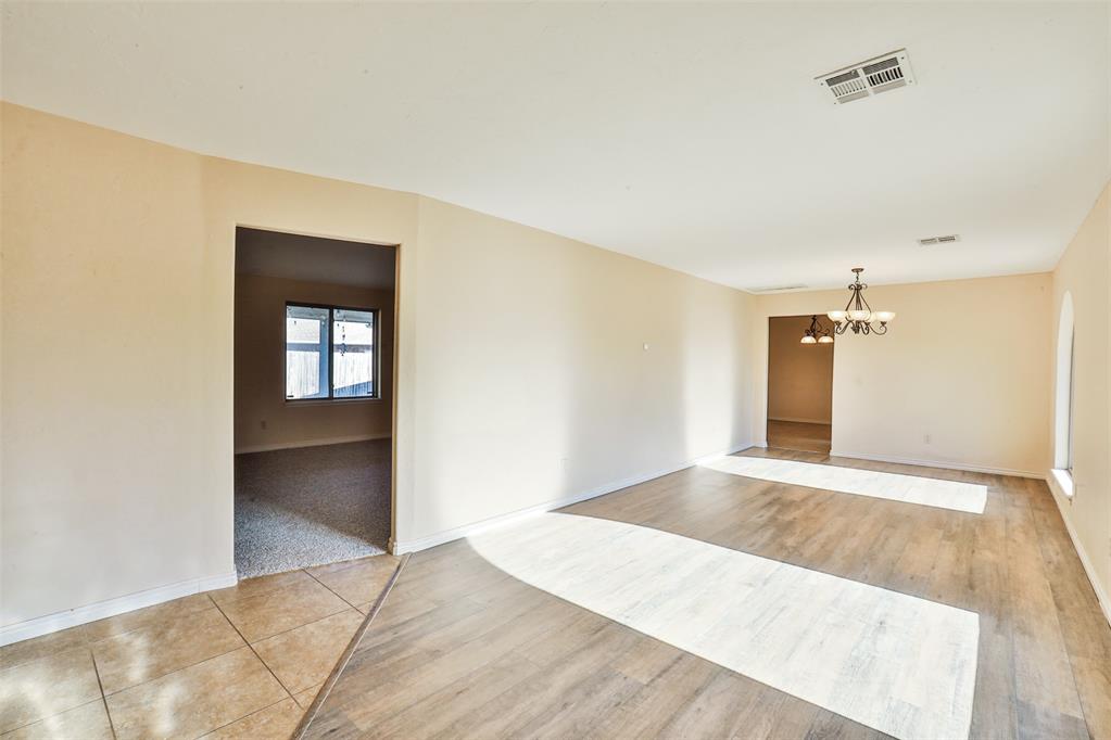 10016 Kingsgate Drive Property Photo 18