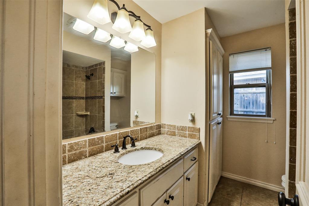 10016 Kingsgate Drive Property Photo 28