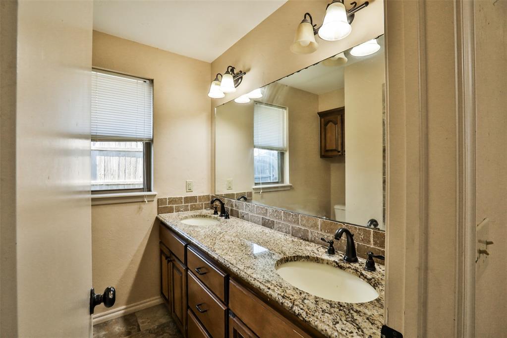 10016 Kingsgate Drive Property Photo 33