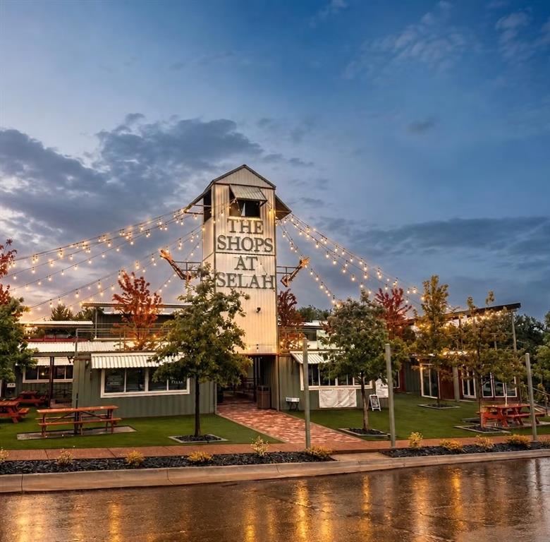 18252 Willowbrooke Court Property Photo 23
