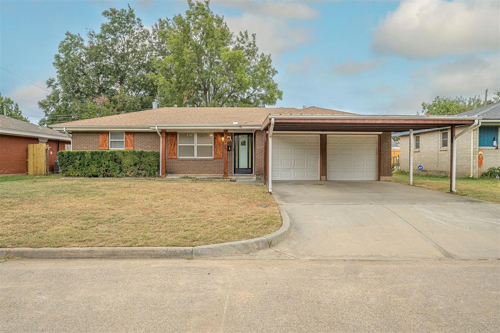 4748 Woodview Drive D Property Photo 1