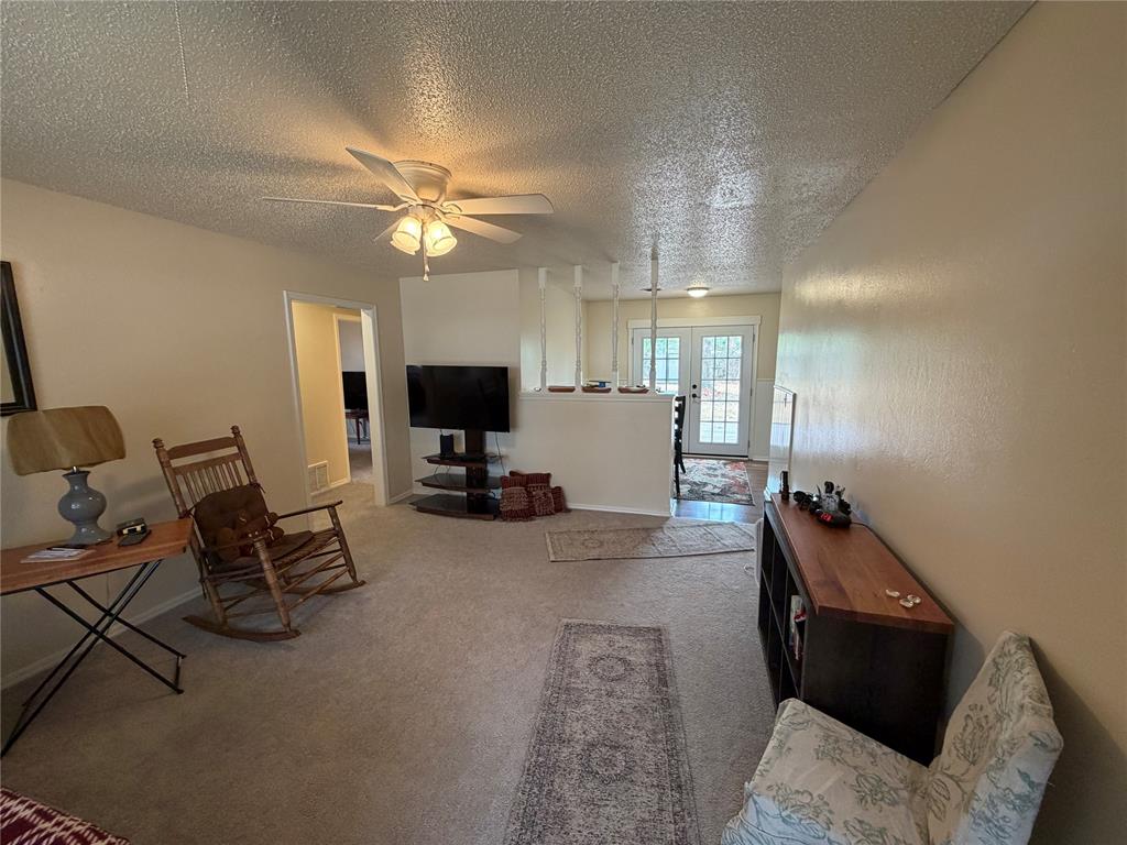 602 Redwood Drive Property Photo 2