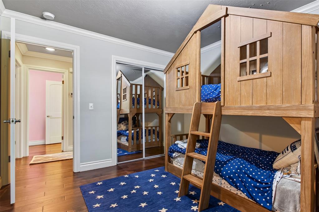 3041 Charing Cross Property Photo 27
