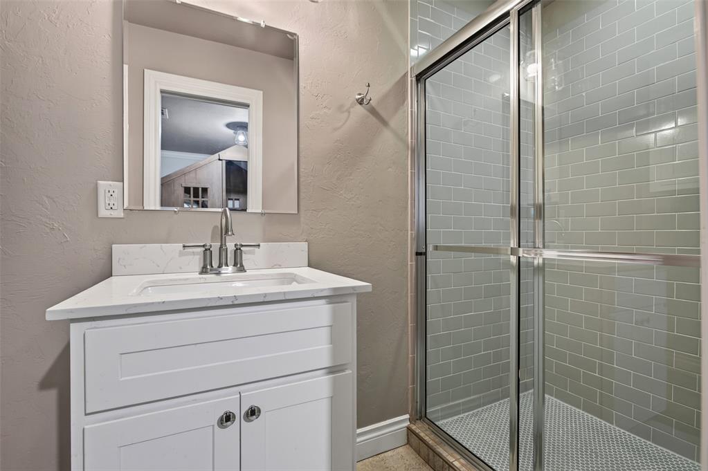 3041 Charing Cross Property Photo 28