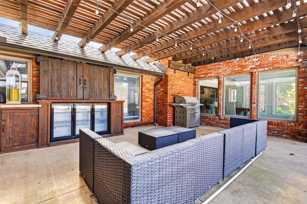 3041 Charing Cross Property Photo 34