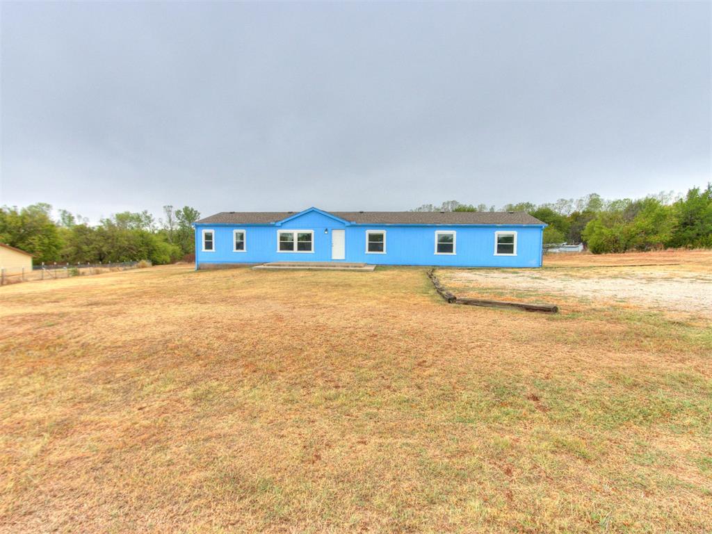 2101 County Road 1242 Property Photo 2