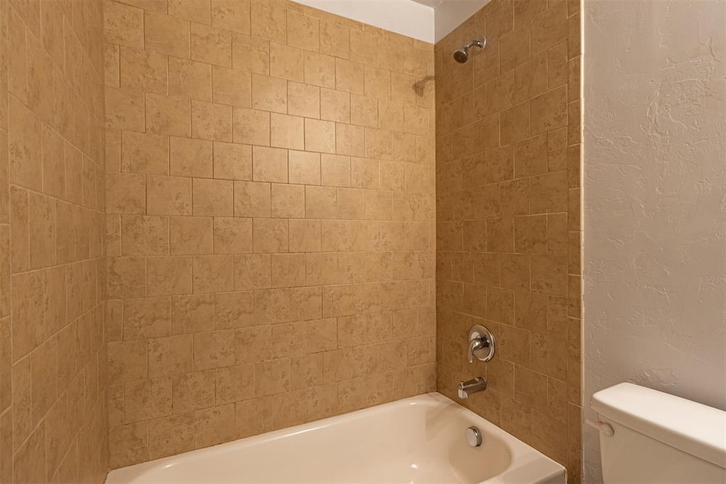 7345 Nw 148th Street Property Photo 33