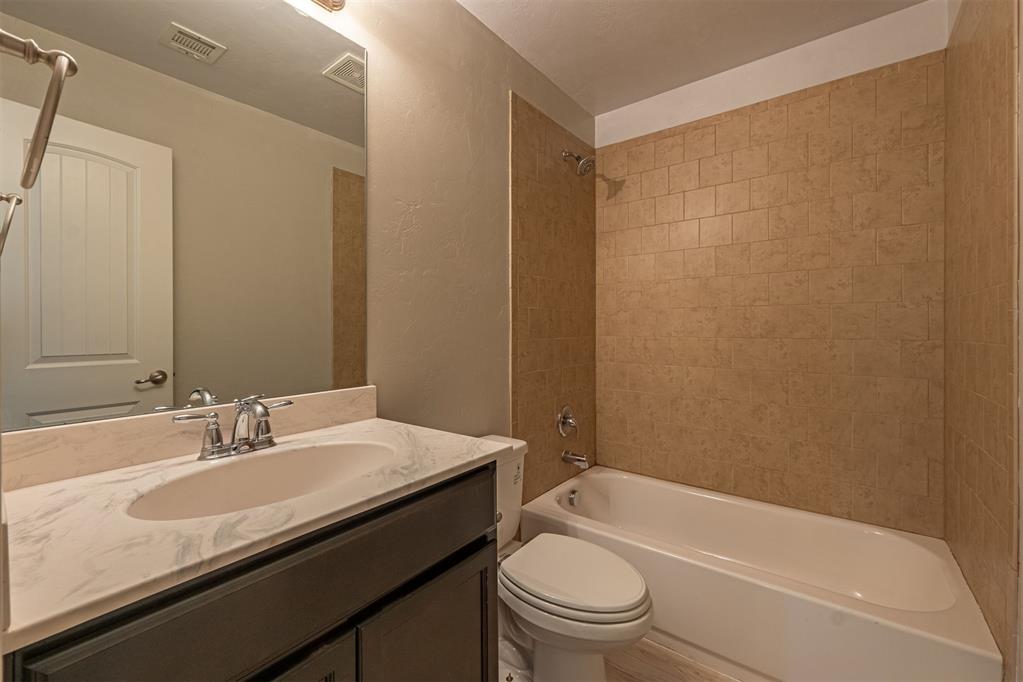 7345 Nw 148th Street Property Photo 37