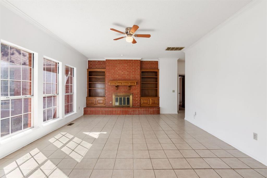 6816 Nw 131st Street Property Photo 5