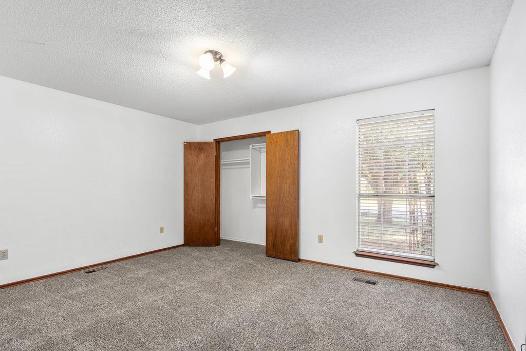 6816 Nw 131st Street Property Photo 15