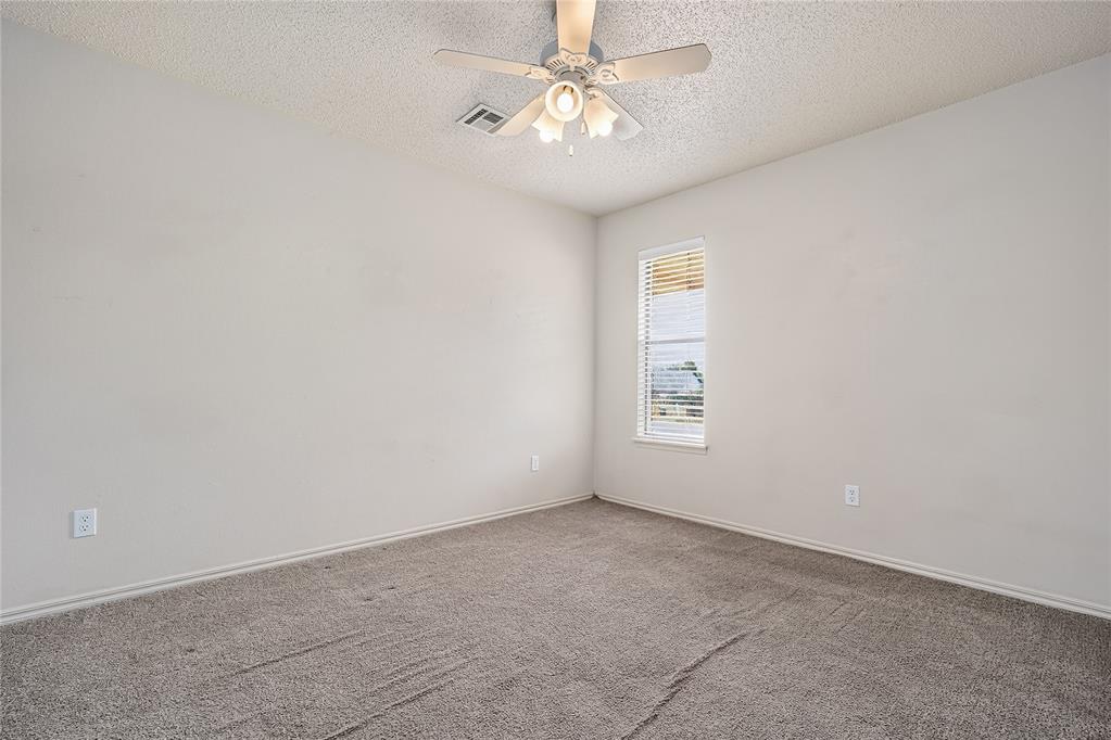 2805 Glen Oaks Drive 2807 Property Photo 3
