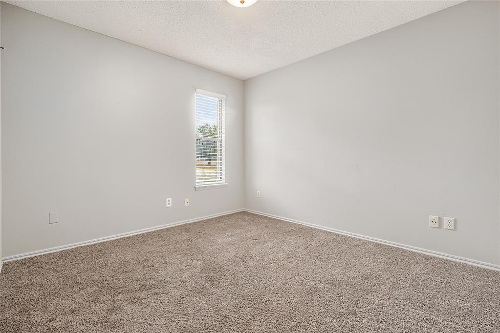 2805 Glen Oaks Drive 2807 Property Photo 28