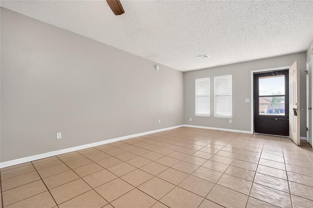 2805 Glen Oaks Drive 2807 Property Photo 32