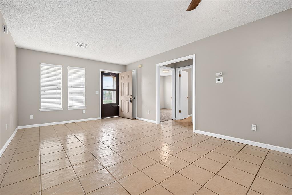 2805 Glen Oaks Drive 2807 Property Photo 33