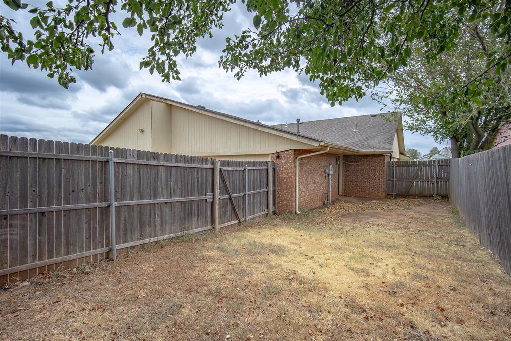 2805 Glen Oaks Drive 2807 Property Photo 40