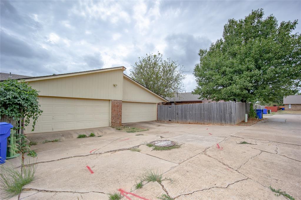 2805 Glen Oaks Drive 2807 Property Photo 43