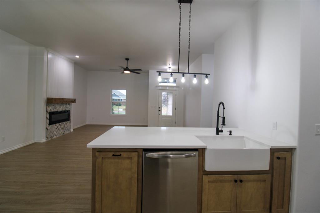 606 Laurel Grove Property Photo 10