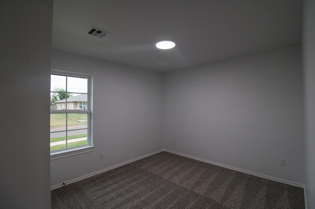 606 Laurel Grove Property Photo 20