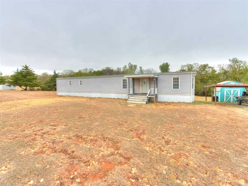 2112 County Road 1247 Property Photo 1