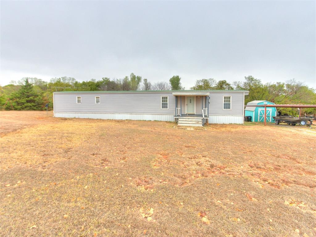 2112 County Road 1247 Property Photo 2