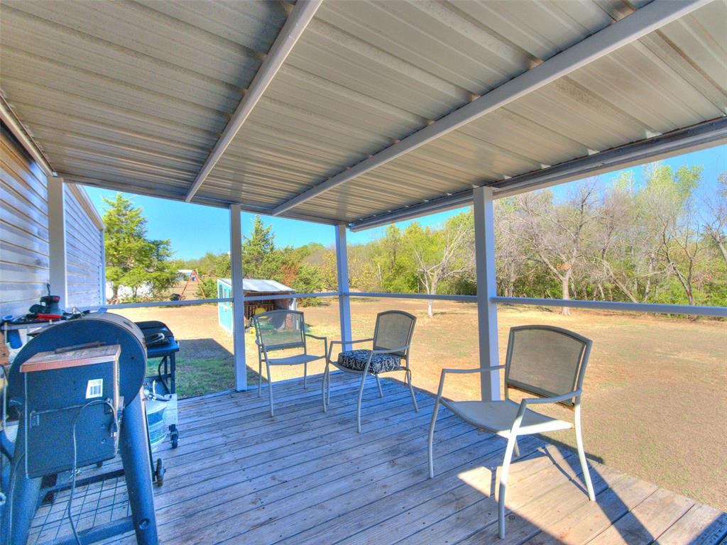 2112 County Road 1247 Property Photo 16