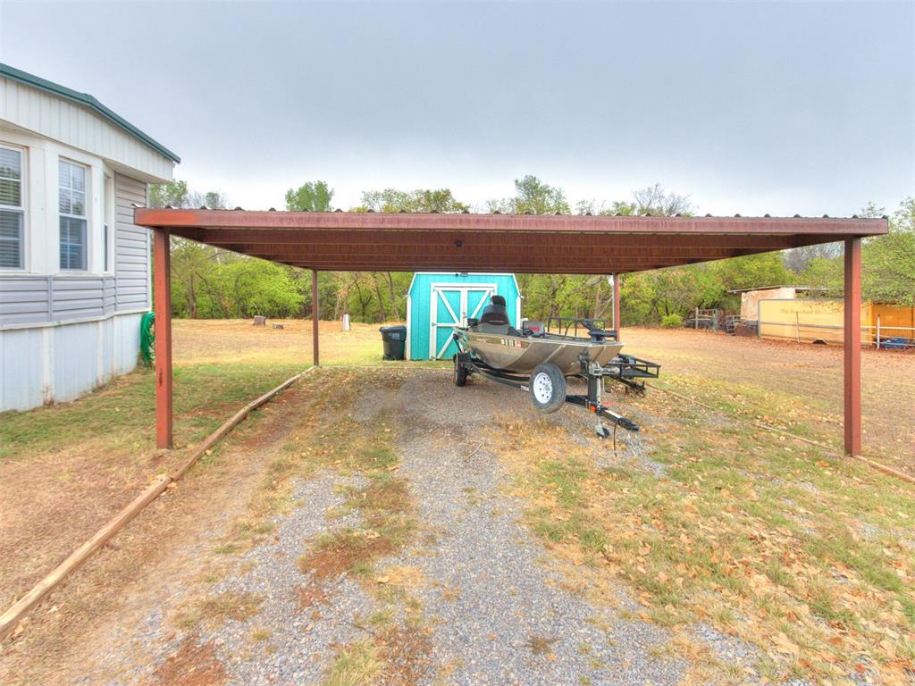 2112 County Road 1247 Property Photo 18
