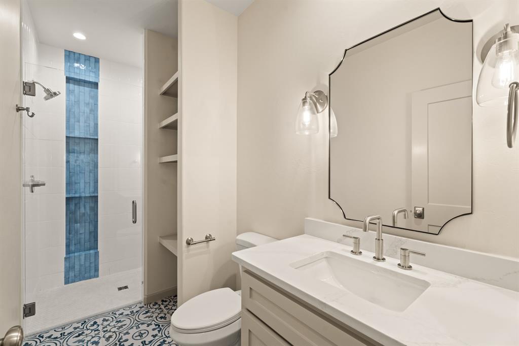 2401 Heathery Park Property Photo 41