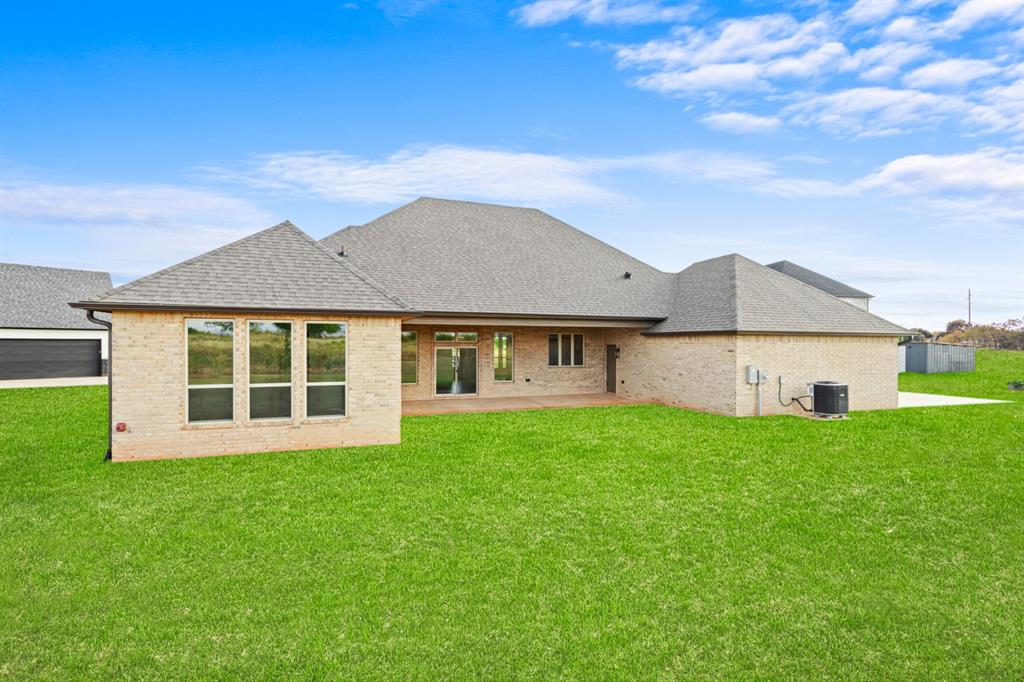 2401 Heathery Park Property Photo 45