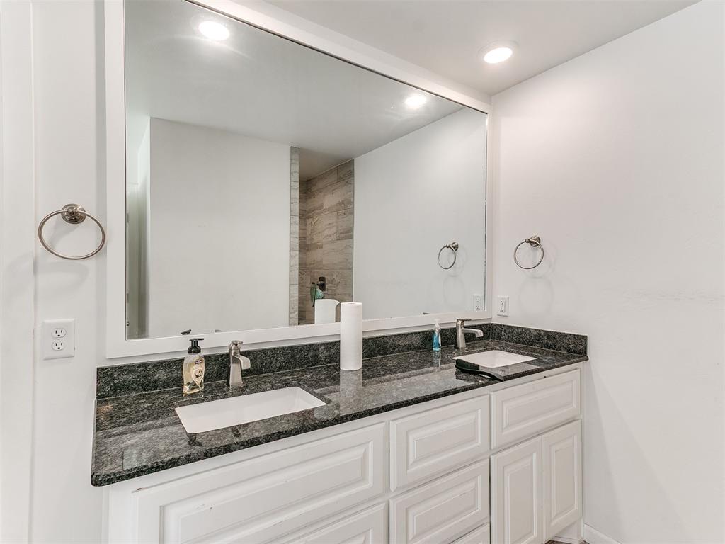 9225 Nw 88th Street Property Photo 11