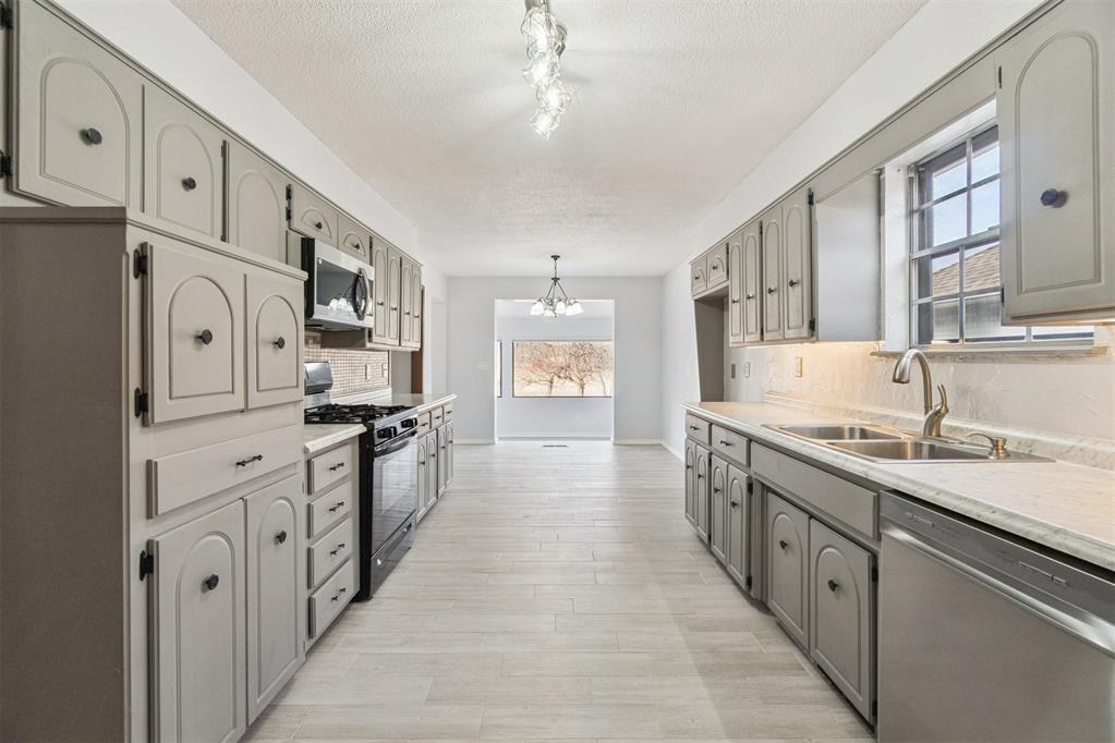 11805 Ashford Drive Property Photo 24