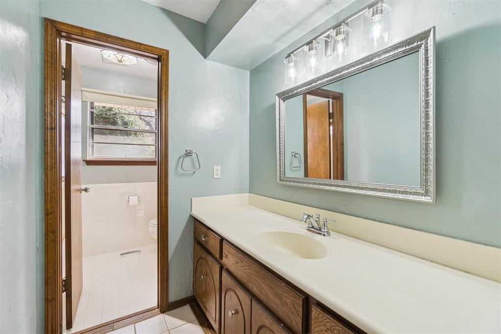11805 Ashford Drive Property Photo 32