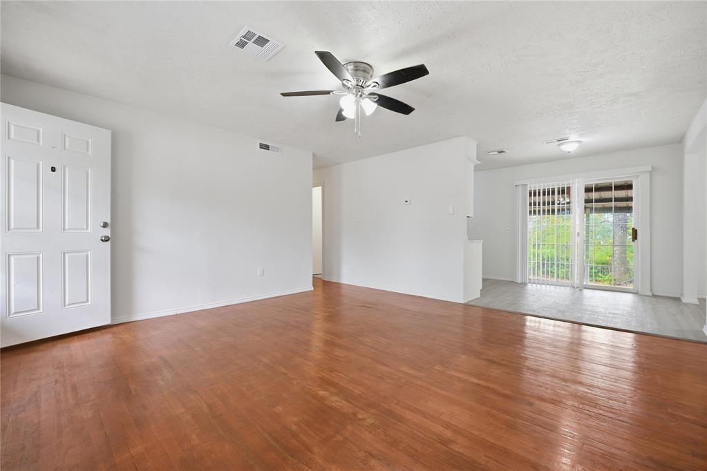 2117 Queensbury Road Property Photo 7