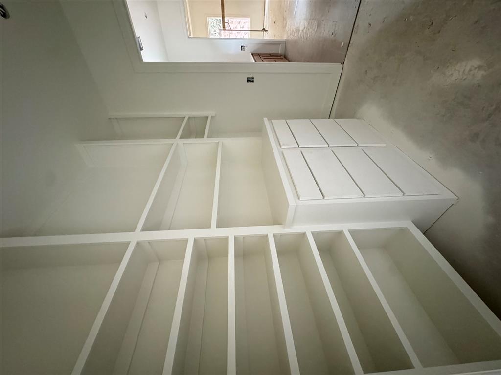 909 Villas Creek Drive Property Photo 5
