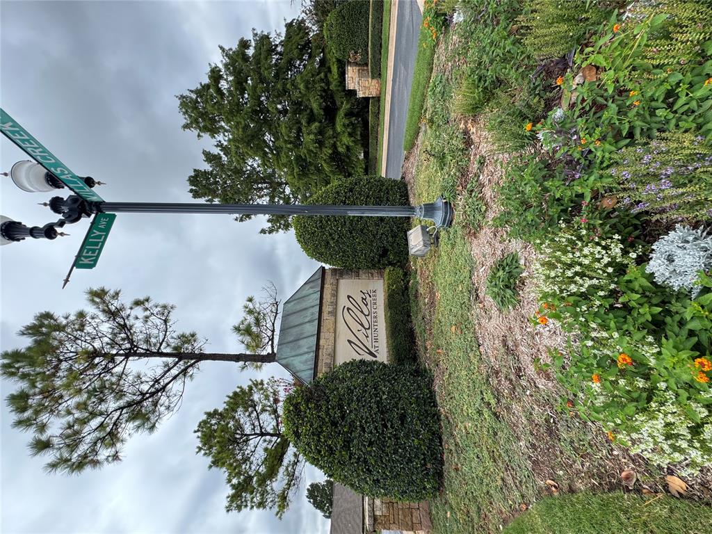 909 Villas Creek Drive Property Photo 17