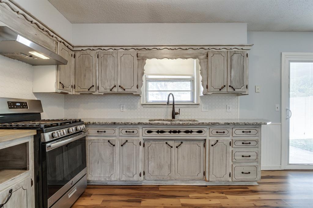 2105 Candy Lane Property Photo 6