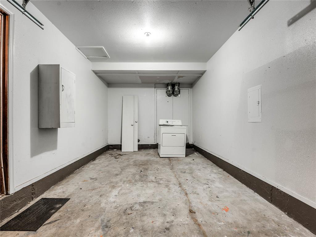 101 N Hortense Avenue Property Photo 29