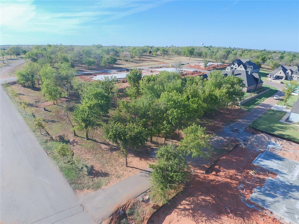 18496 Selah Way Property Photo 7