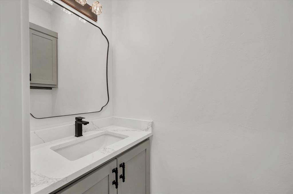 2320 Baker Street Property Photo 15