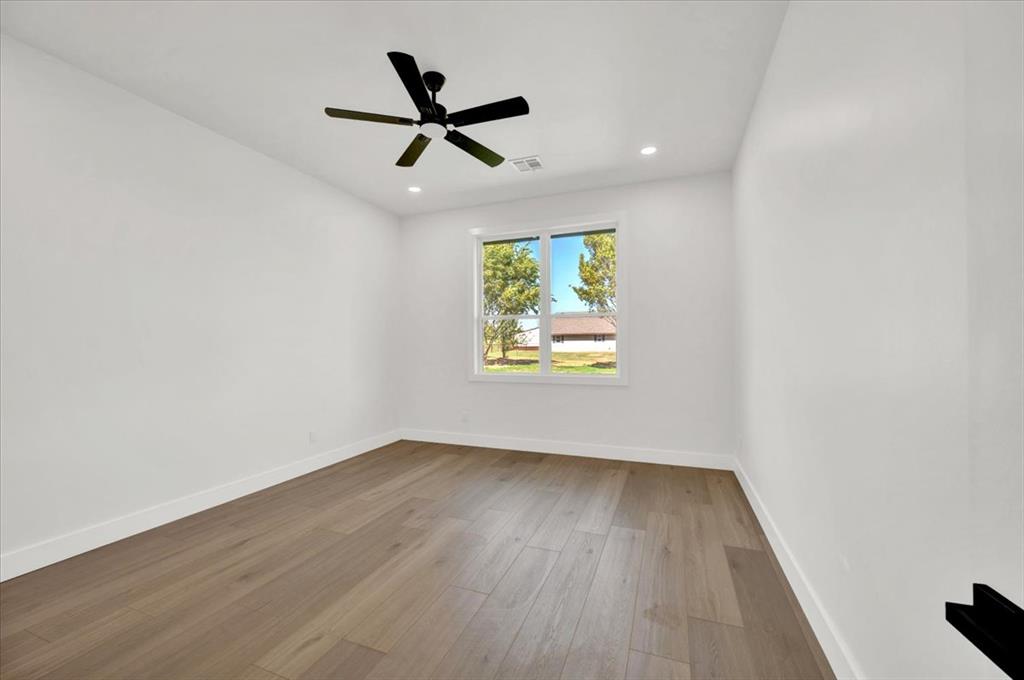 2320 Baker Street Property Photo 22