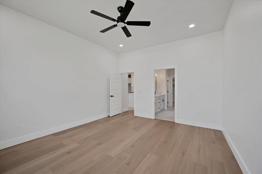 2320 Baker Street Property Photo 23