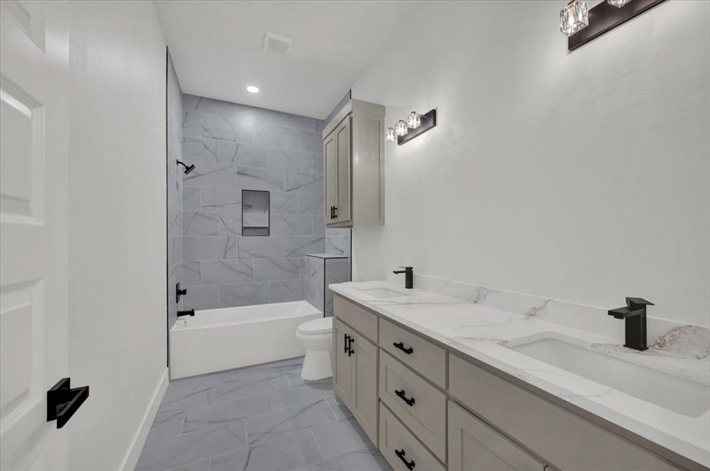 2320 Baker Street Property Photo 29