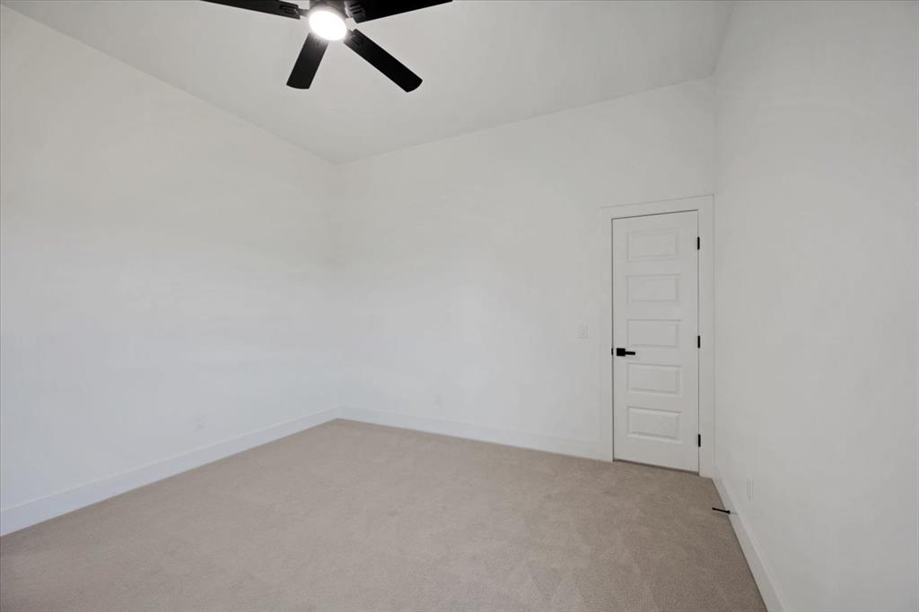 2320 Baker Street Property Photo 31