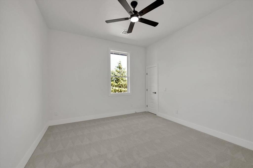 2320 Baker Street Property Photo 33