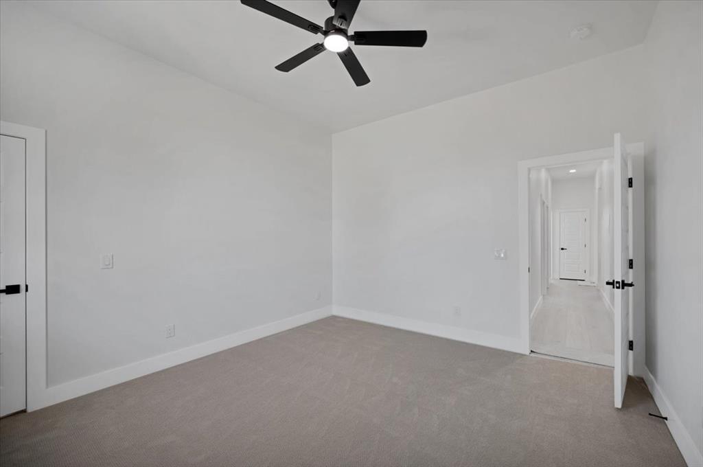 2320 Baker Street Property Photo 34