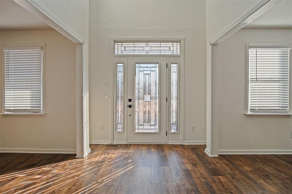 10751 Shady Oaks Lane Property Photo 6