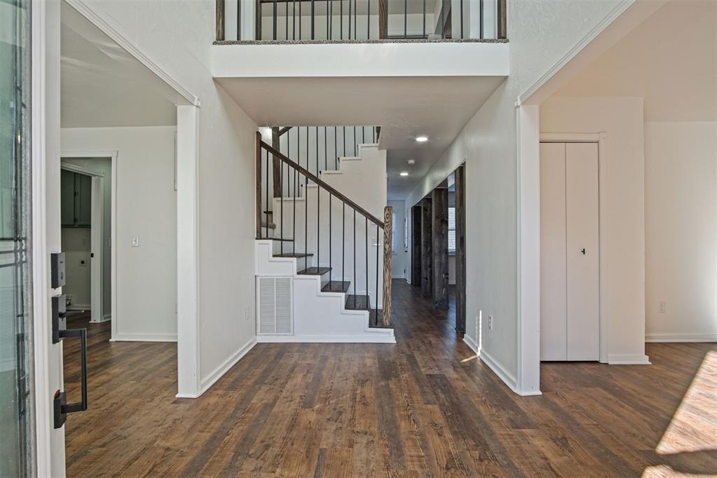 10751 Shady Oaks Lane Property Photo 7
