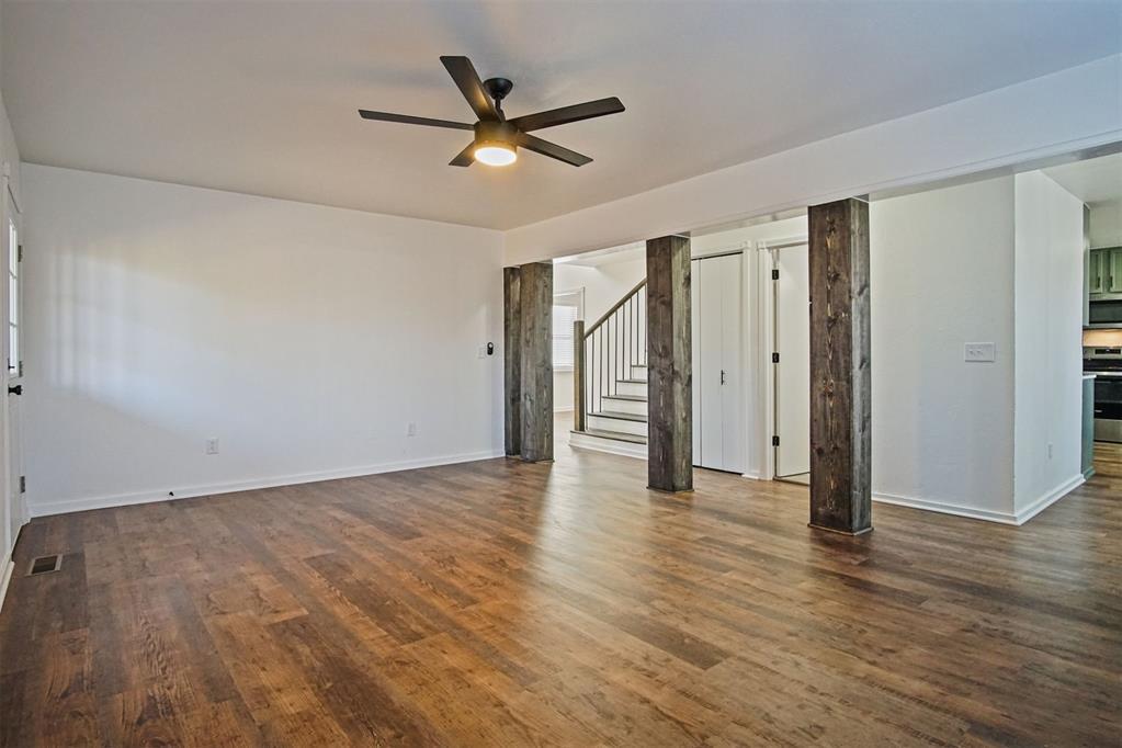 10751 Shady Oaks Lane Property Photo 8