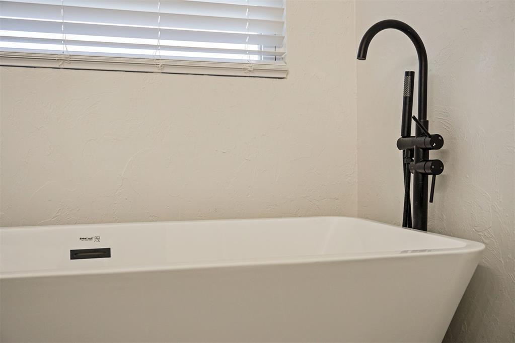 10751 Shady Oaks Lane Property Photo 24