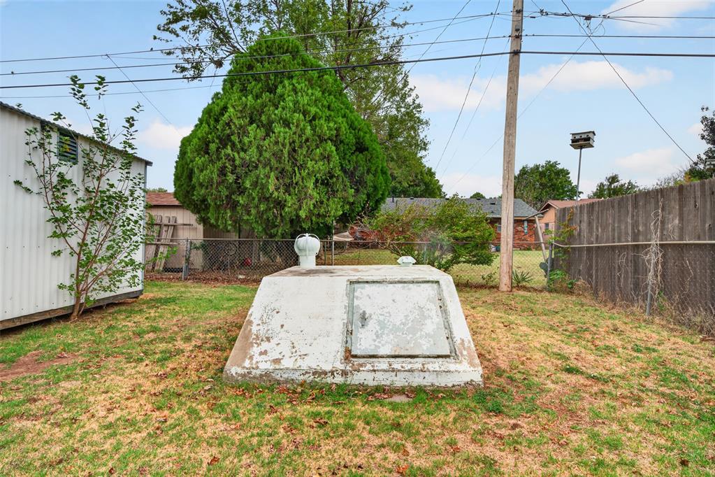 212 Vine Street Property Photo 13