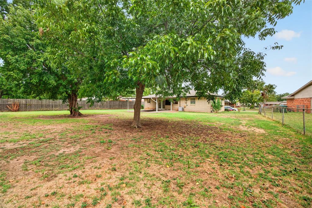 212 Vine Street Property Photo 17